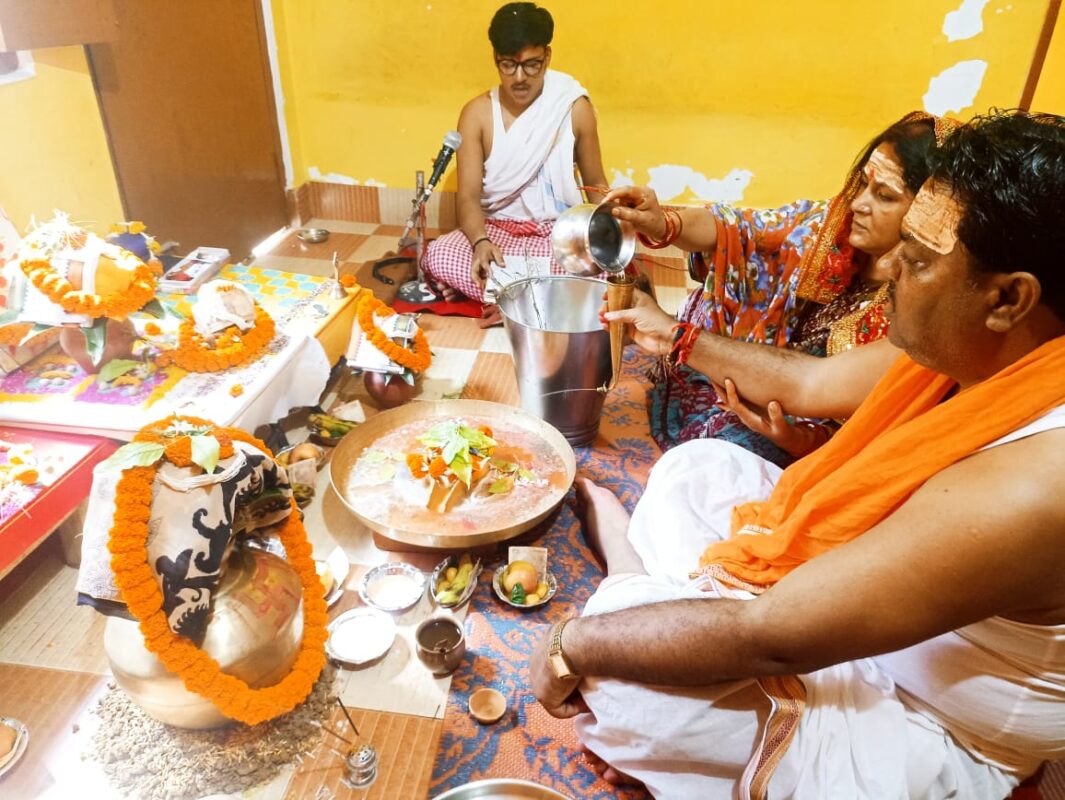 Ancestral pujas such as pind daan hold a very sacred place in Hindu traditions
